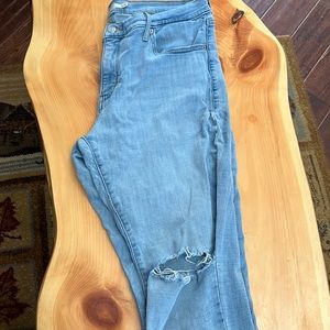 Levi jeans. Size 16W skinny jeans